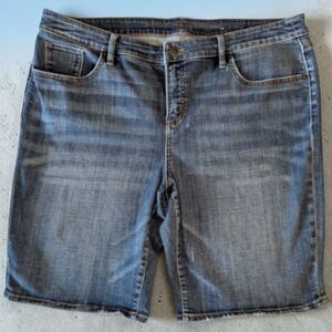 Chicos So Slimming Girlfriend Denim Shorts US Size 16 Chico's 3 Stretch Bermudas